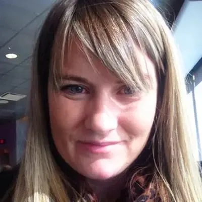 Michelle Mazurkewich headshot